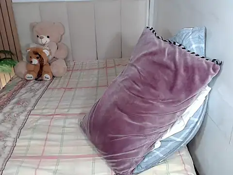 Snapshot of SluttyJedy chatting on 03.18.26 SluttyJedy online show from 03.18.26