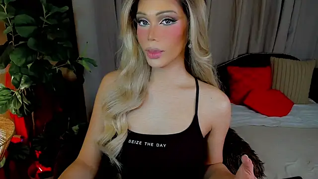 Snapshot of Candicebloom chatting on 03.15.26 Candicebloom online show from 03.15.26