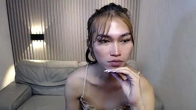 Snapshot of lovelychanel69xx chatting on 12.03.25 lovelychanel69xx online show from 12.03.25
