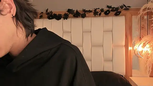 Daphne And Roger online show from 01.16.26