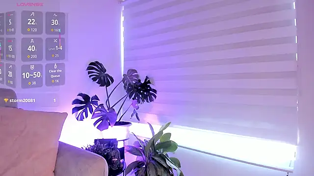 Estrer collins online show from 04.30.26