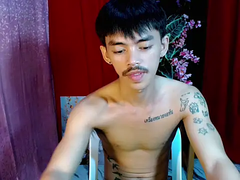 Snapshot of urhunky_boy chatting on 06.30.26 urhunky boy online show from 06.30.26