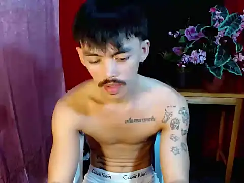 Snapshot of urhunky_boy chatting on 07.25.26 urhunky boy online show from 07.25.26