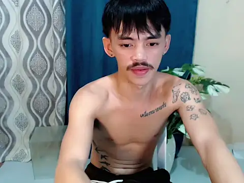 Snapshot of urhunky_boy chatting on 08.01.26 urhunky boy online show from 08.01.26