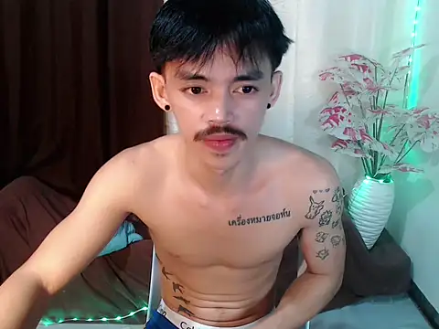 Snapshot of urhunky_boy chatting on 08.05.26 urhunky boy online show from 08.05.26