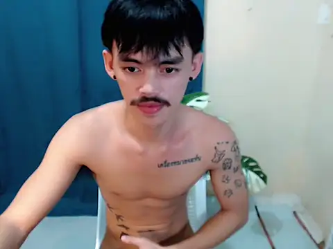Snapshot of urhunky_boy chatting on 08.08.26 urhunky boy online show from 08.08.26