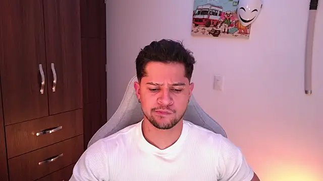 domsantiago  online show from 12.16.25