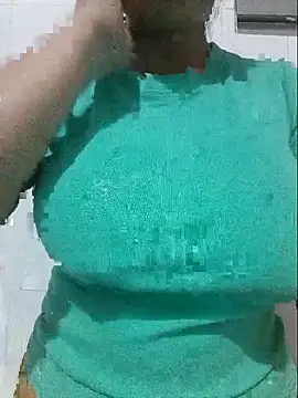 Shiny Babe online show from 02.10.26