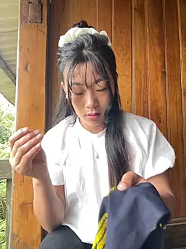 Snapshot of isaaa5 chatting on 09.13.25 isaaa5 online show from 09.13.25