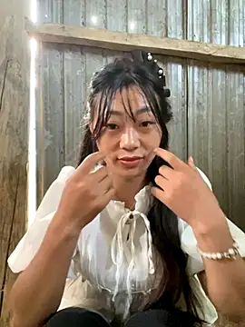 Snapshot of isaaa5 chatting on 10.18.25 isaaa5 online show from 10.18.25