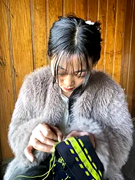 Snapshot of isaaa5 chatting on 11.23.25 isaaa5 online show from 11.23.25