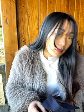 Snapshot of isaaa5 chatting on 11.30.25 isaaa5 online show from 11.30.25