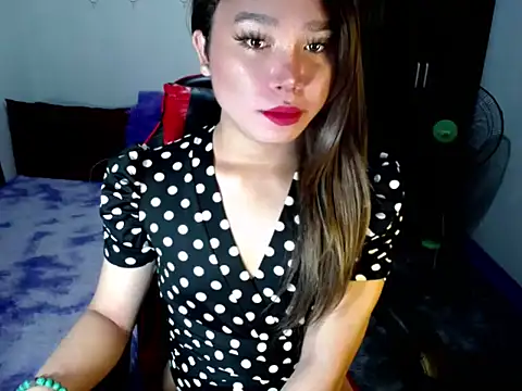 Urassiansweetcummer online show from 11.03.25