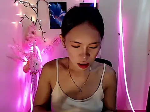 Snapshot of Shindoll chatting on 12.03.25 Shindoll online show from 12.03.25