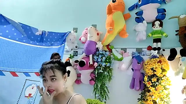 emgaixinhngoan online show from 10.22.25