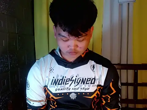 Reynelcock online show from 11.03.25