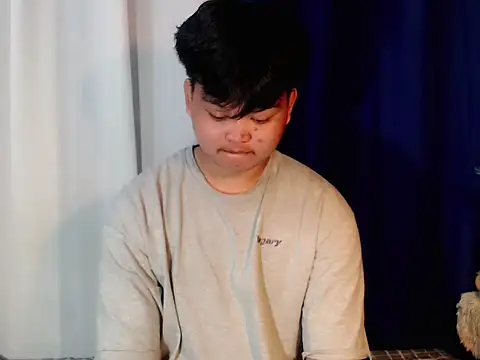 Reynelcock online show from 11.18.25