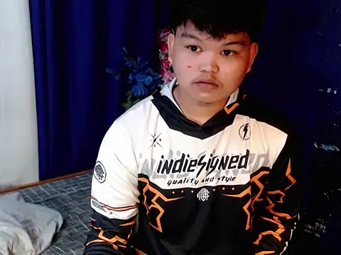 Reynelcock online show from 02.15.26