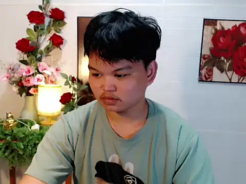 Reynelcock online show from 05.05.26