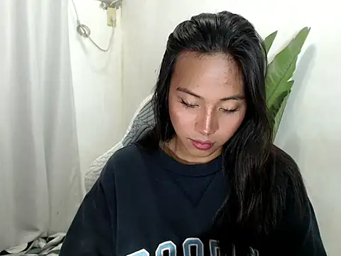 sweetiie caren online show from 05.03.26