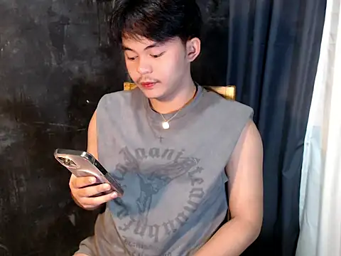 urguy toshi online show from 10.23.25