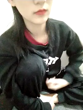 Kembong01 online show from 12.17.25