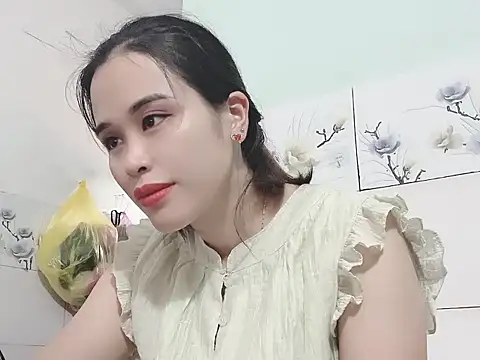 Snapshot of Prudenn_2k chatting on 10.04.25 Prudenn 2k online show from 10.04.25