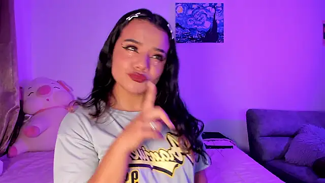 Snapshot of Shophie_thoopson chatting on 02.24.26 Shophie thoopson online show from 02.24.26