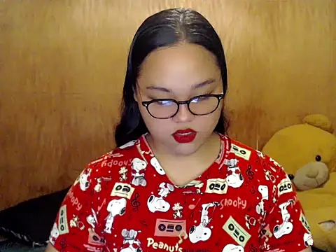  Lylia online show from 11.03.25