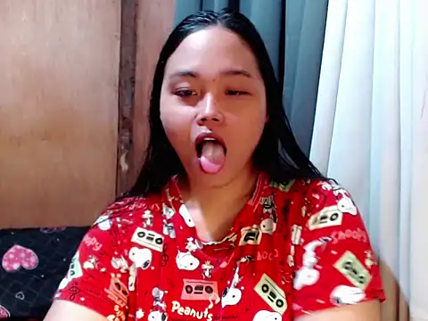  Lylia online show from 02.22.26