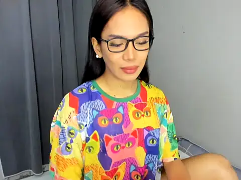 lucyshanex online show from 10.26.25