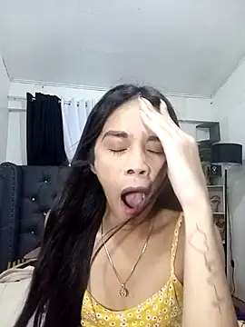 Snapshot of Exoctic69Goddess chatting on 10.27.25 Exoctic69Goddess online show from 10.27.25