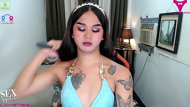 Snapshot of lil_fantacy chatting on 11.25.25 lil fantacy online show from 11.25.25