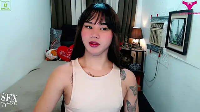 Snapshot of lil_fantacy chatting on 12.14.25 lil fantacy online show from 12.14.25