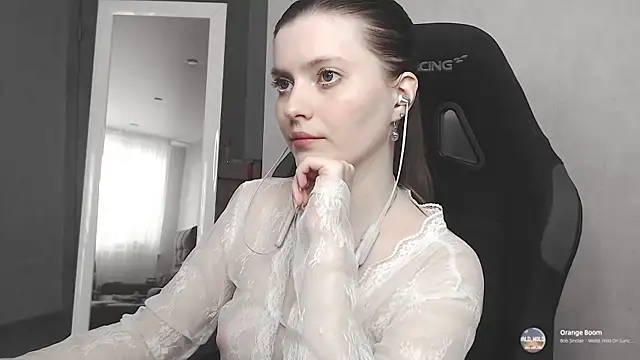 cute elfy  online show from 09.26.25