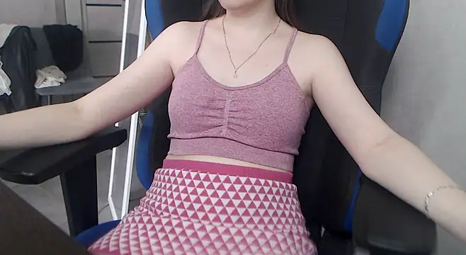 Snapshot of cute_elfy_ chatting on 06.21.26 cute elfy online show from 06.21.26