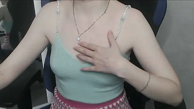 Snapshot of cute_elfy_ chatting on 07.28.26 cute elfy online show from 07.28.26