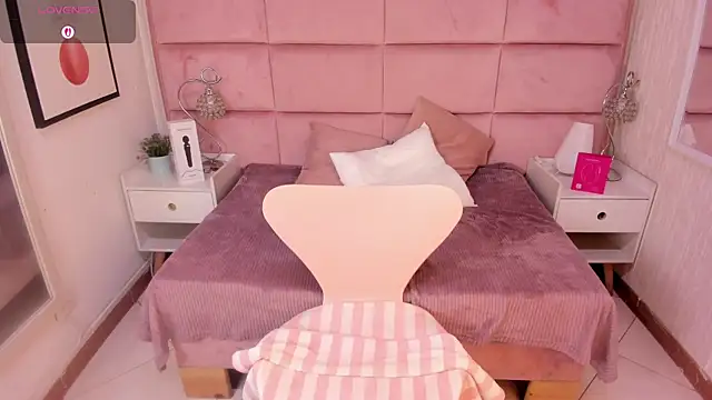 Janah Myers online show from 10.01.25