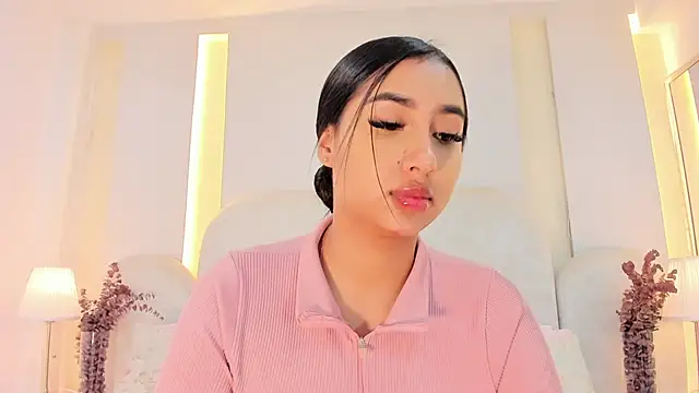 SalomeeBell online show from 09.29.25