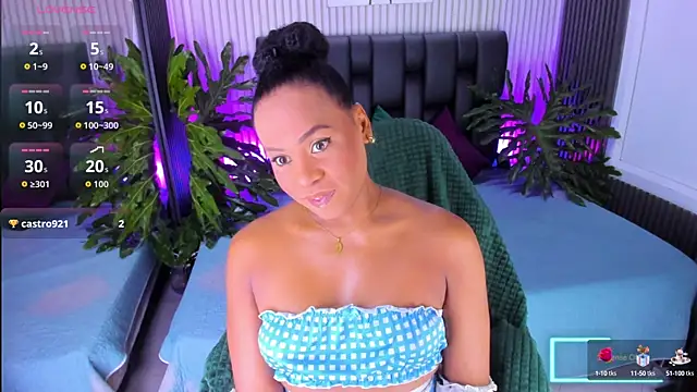 Snapshot of AriebonyBrooke chatting on 10.06.25 AriebonyBrooke online show from 10.06.25