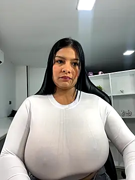 Snapshot of megan_bigboobs_ chatting on 09.12.25 megan bigboobs  online show from 09.12.25