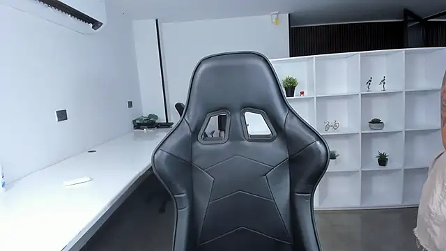 megan bigboobs  online show from 11.08.25