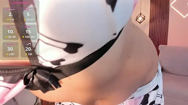 Miiaa jones online show from 10.13.25