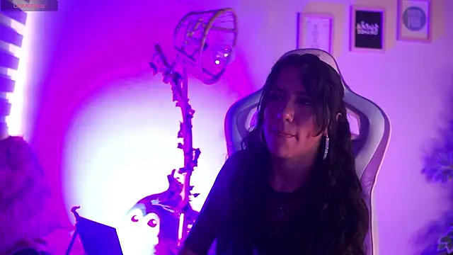 chloe moons  online show from 03.04.26