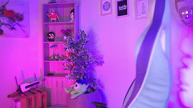 chloe moons  online show from 03.05.26