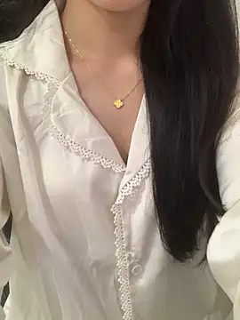 Snapshot of JennyQueen18 chatting on 10.15.25 JennyQueen18 online show from 10.15.25