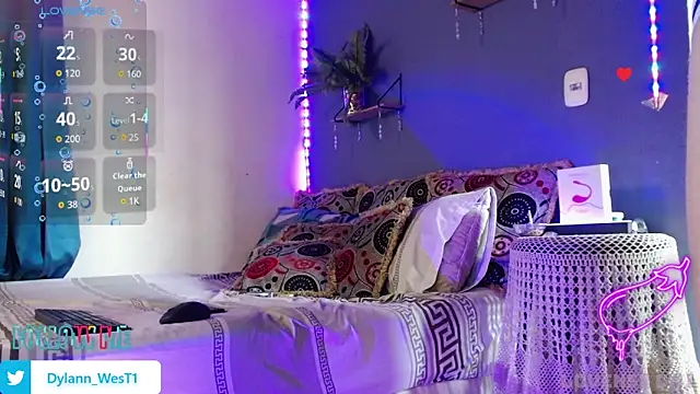 Snapshot of Dylann_west chatting on 09.18.25 Dylann west online show from 09.18.25