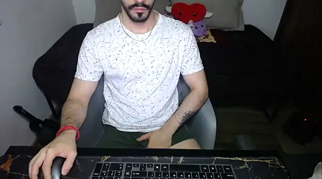 Snapshot of bossking017 chatting on 02.22.25 bossking017 online show from 02.22.25