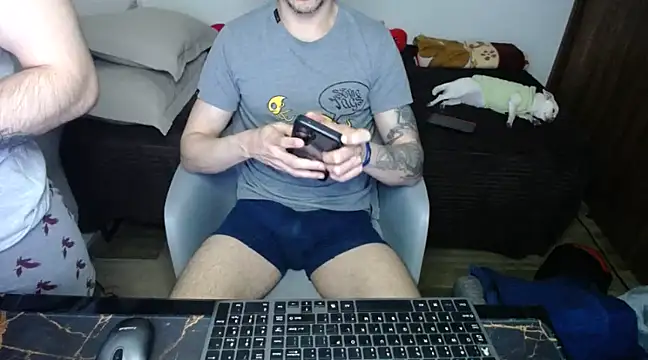 Snapshot of bossking017 chatting on 02.25.25 bossking017 online show from 02.25.25