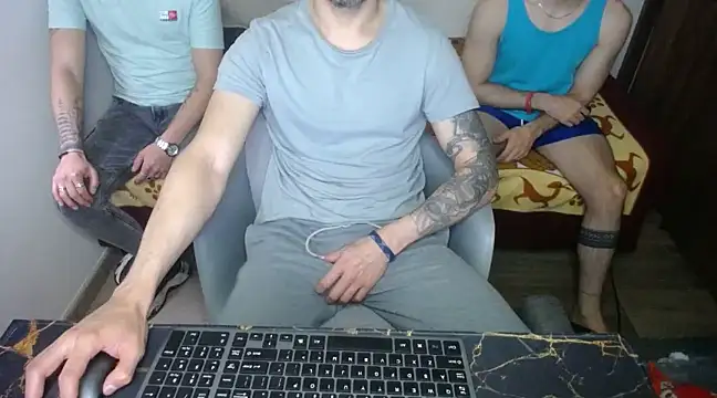 Snapshot of bossking017 chatting on 03.14.25 bossking017 online show from 03.14.25